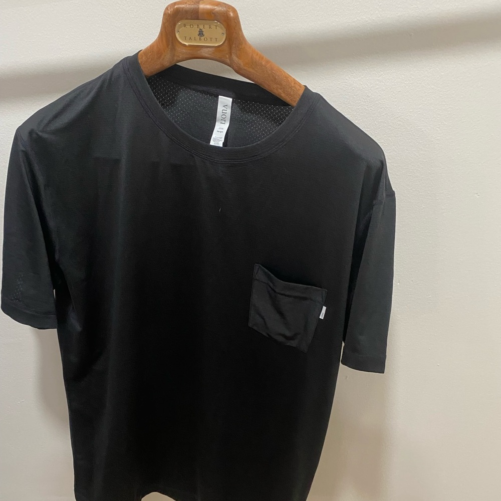 Black Vuori t-shirt